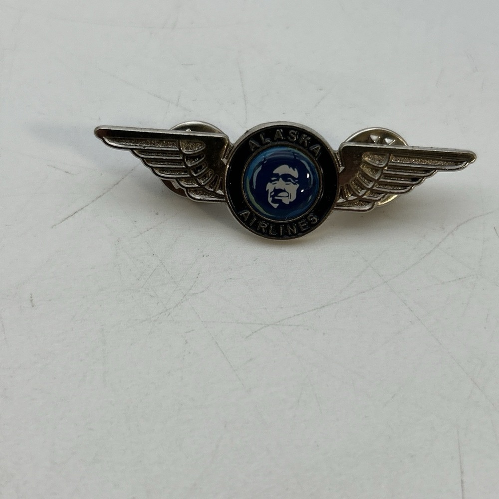 Vintage Alaska Airlines Blue & Gold Toned Wings Lapel Pin Face Logo Aviation